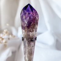 phantom amethyst on stand 04